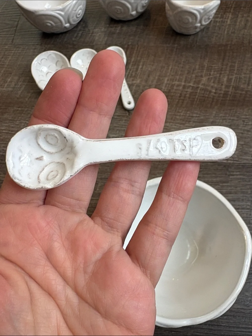 Sur La Table Owl Nesting Measuring Bowls and Spoon Set Ceramic White